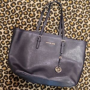 Michael kors tote bag